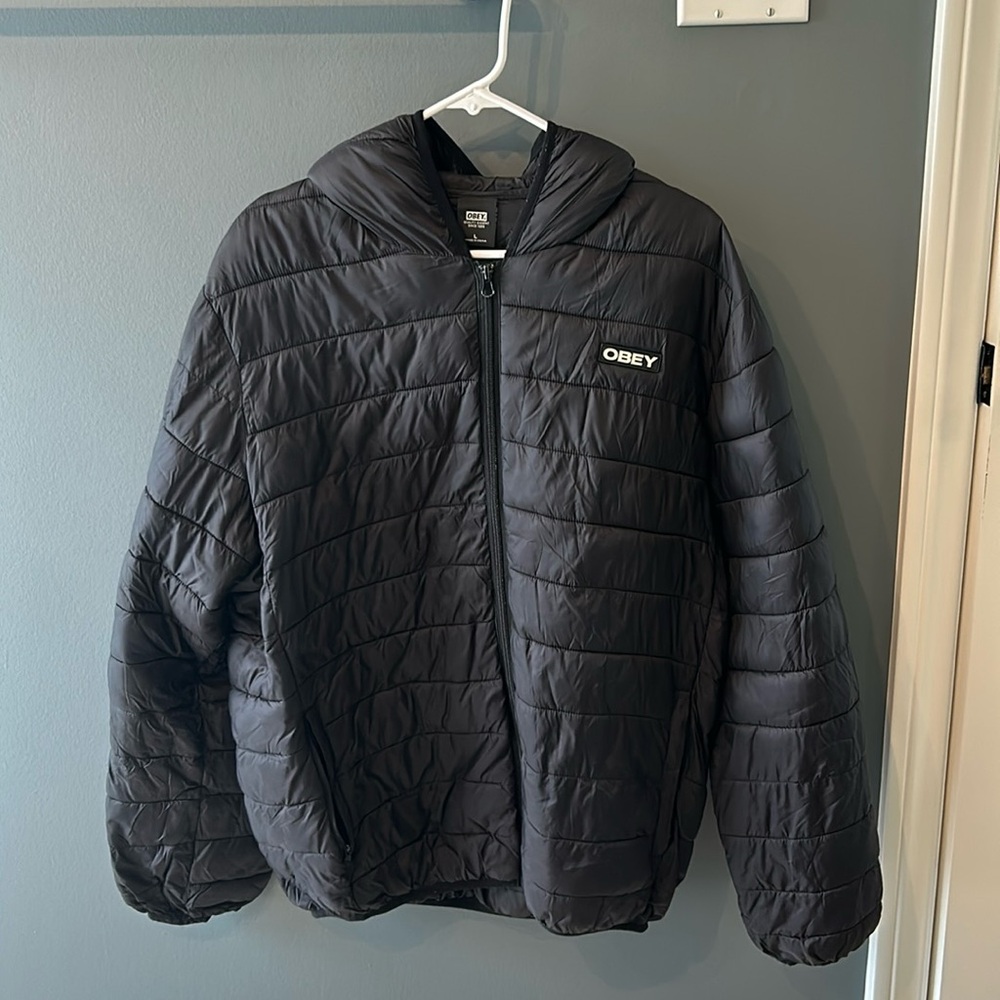 OBEY puffer jacket